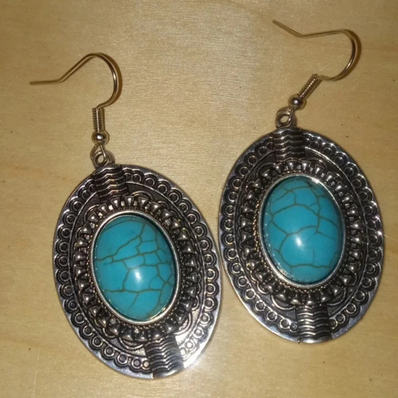 Large fashion‎ dangles - Picture 3 of 3